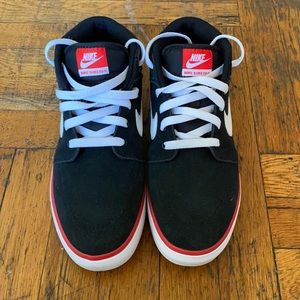 Nike Suketo II Shoes sz 8 like new